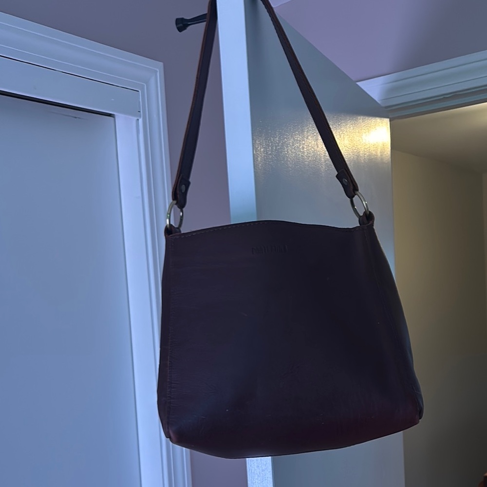 Chic Portland Leather Mahogany Triangle Shoulder Bag with Structured Design